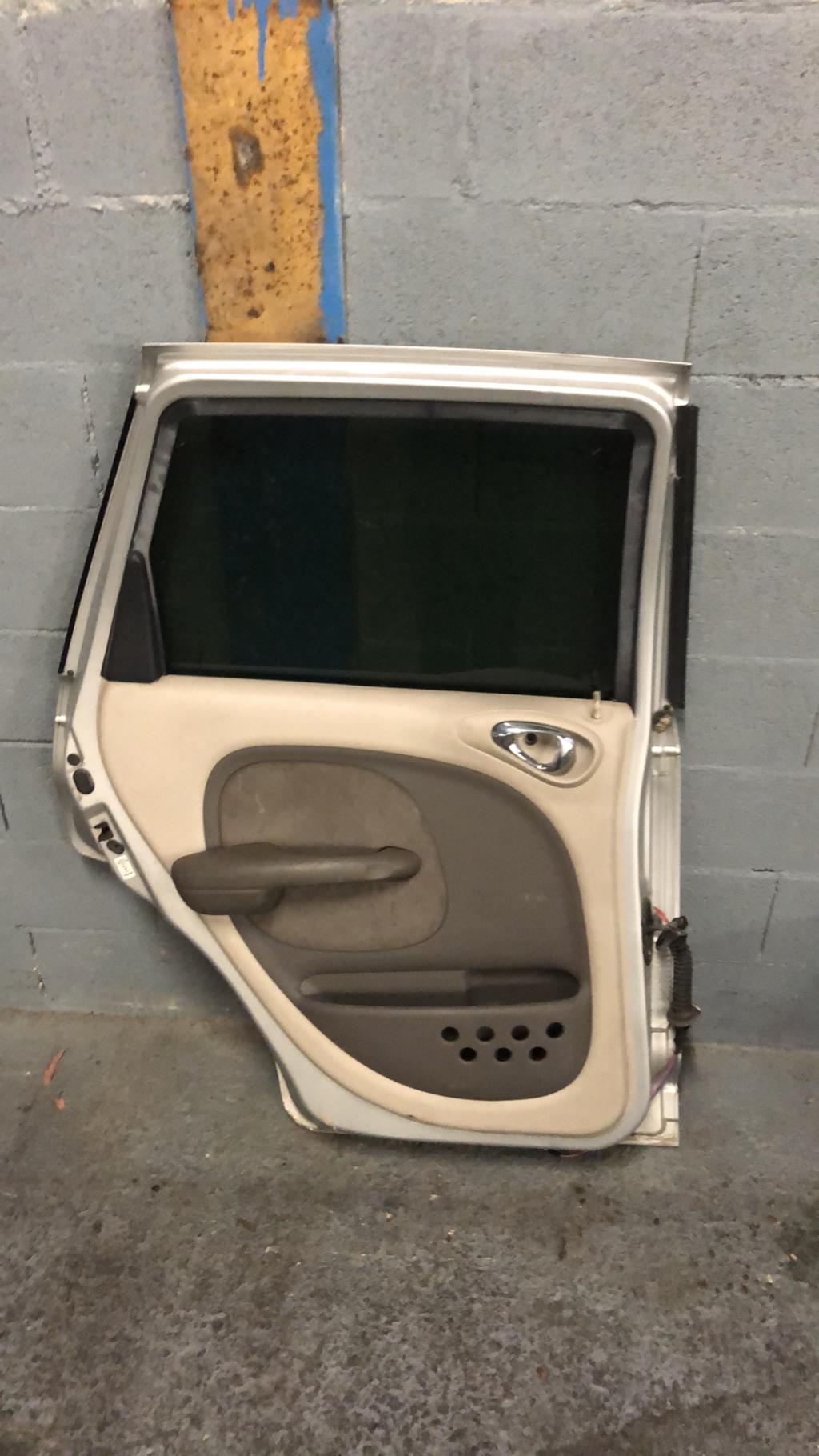 Porte arriere gauche CHRYSLER PT CRUISER PHASE 1 BREAK Diesel - 1