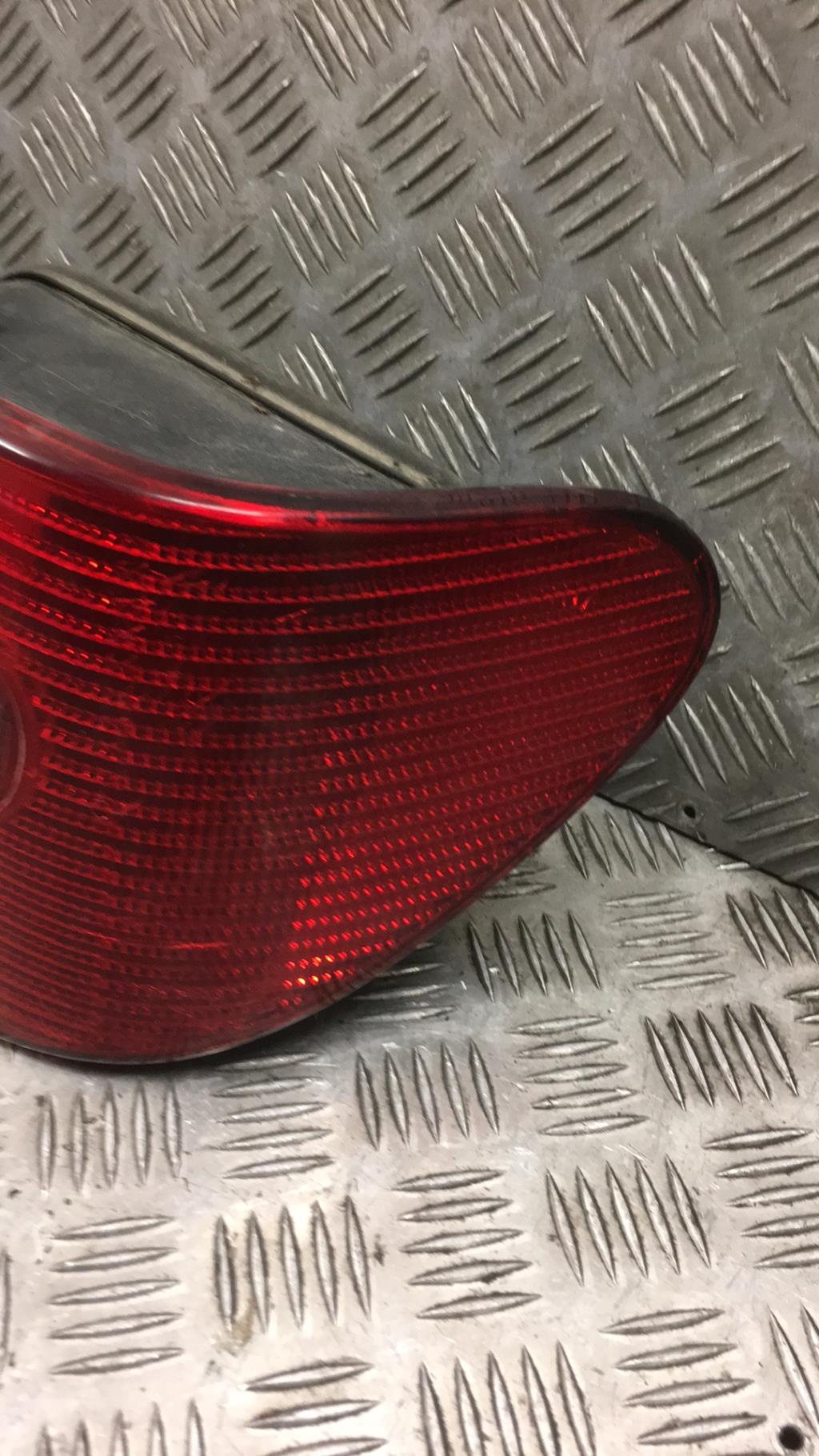 Fanale posteriore principale destro (luci) CITROEN XSARA PHASE 2 Diésel - 1