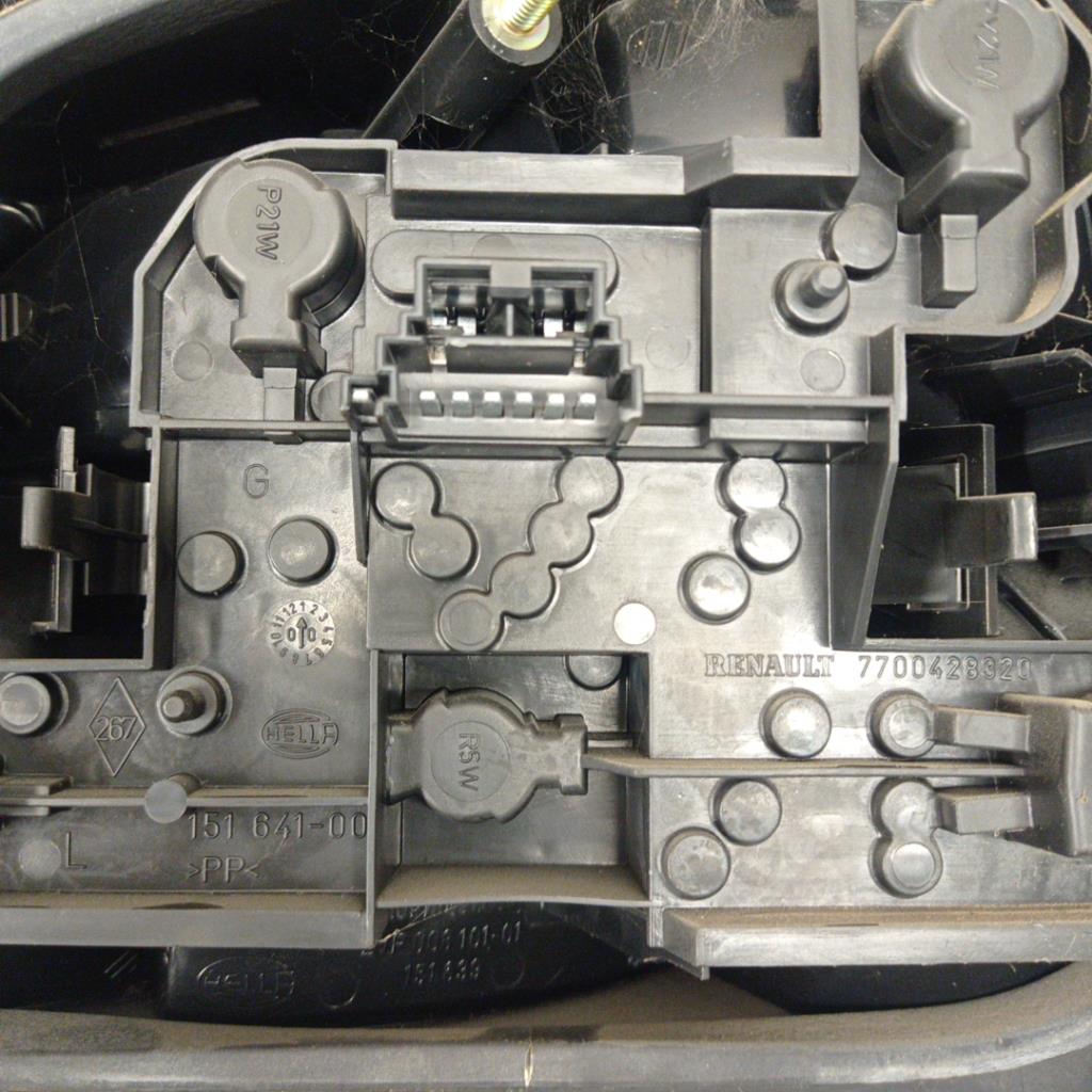 Fanale posteriore principale sinistro (luci) RENAULT MEGANE 1 PHASE 2 Diésel - 1