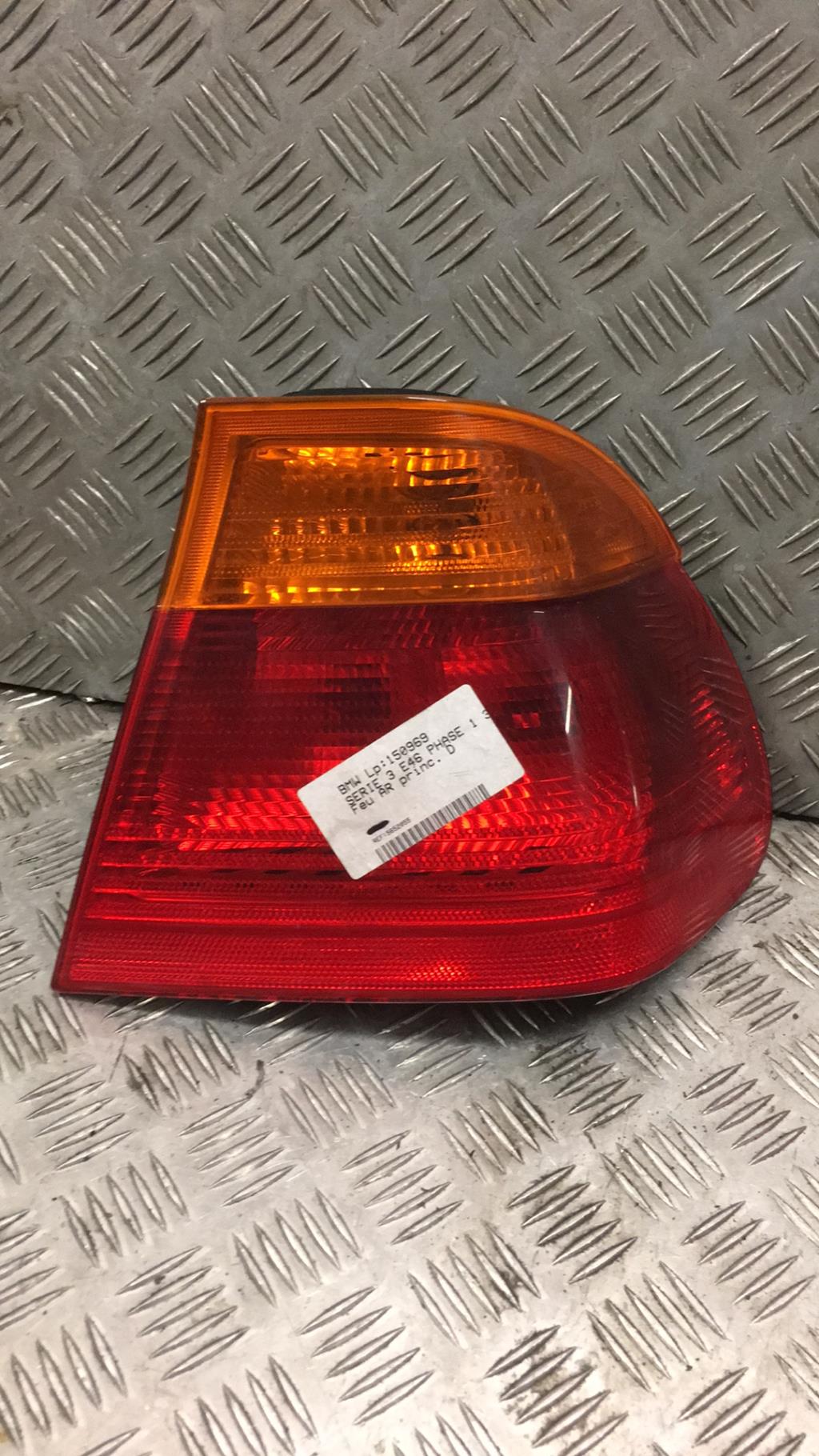 Fanale posteriore principale destro (luci) BMW SERIE 3 E46 PHASE 1 Diésel - 1