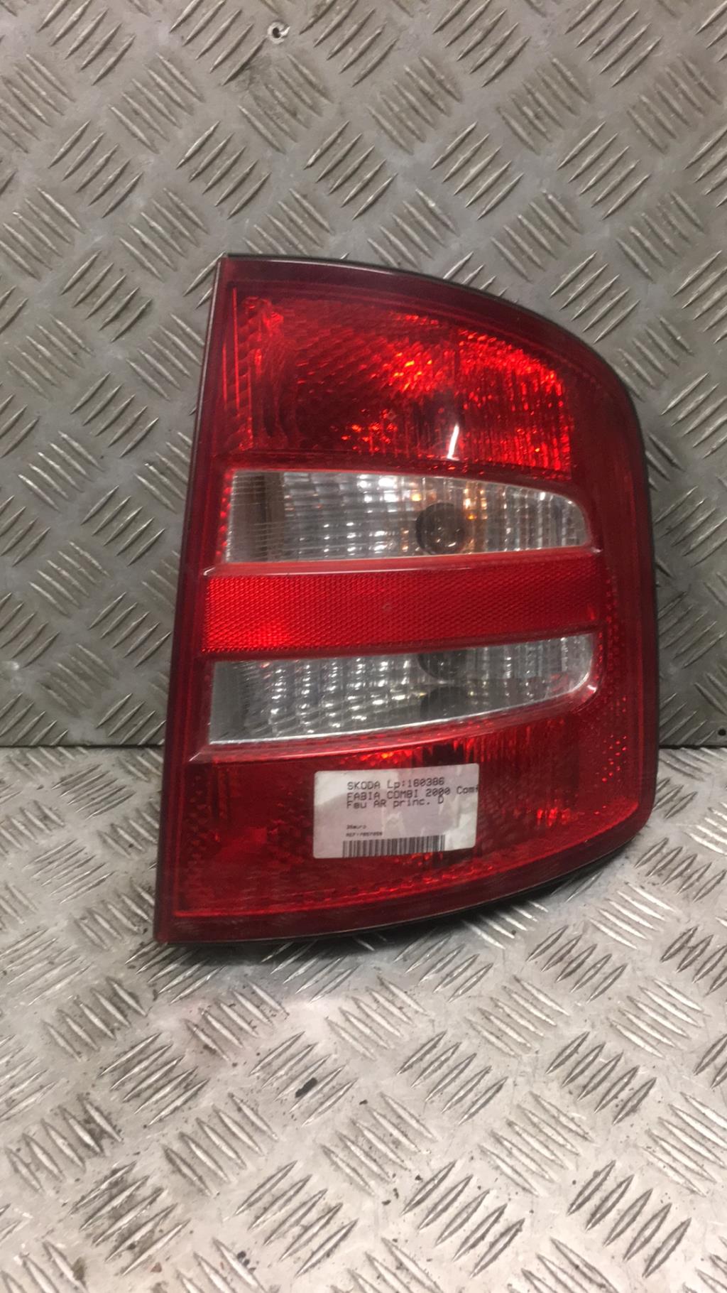 Fanale posteriore principale destro (luci) SKODA FABIA 1 PHASE 1 BREAK Diésel - 1