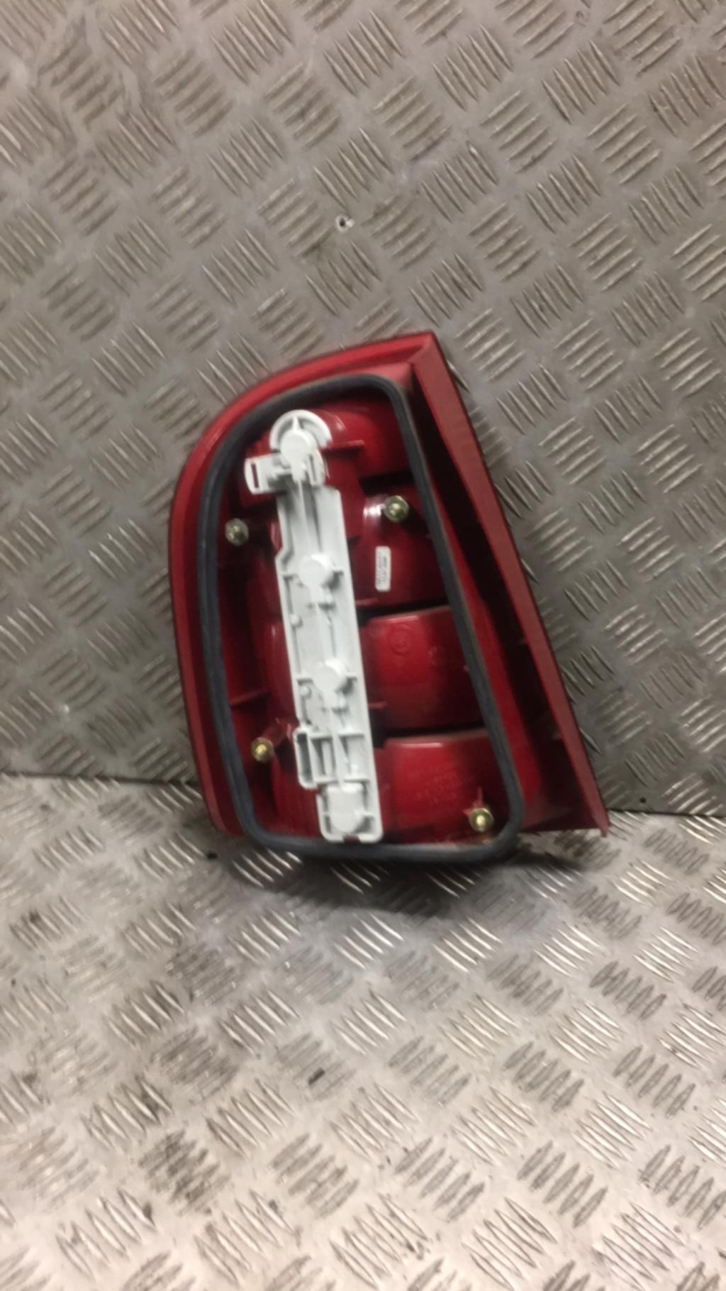 Fanale posteriore principale destro (luci) SKODA FABIA 1 PHASE 1 Gasolina - 1