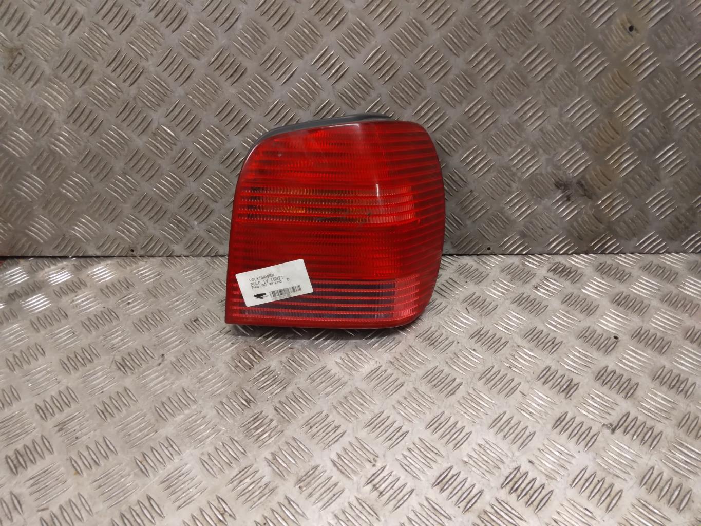 Fanale posteriore principale destro (luci) VOLKSWAGEN POLO 3 PHASE 2 Gasolina - 1