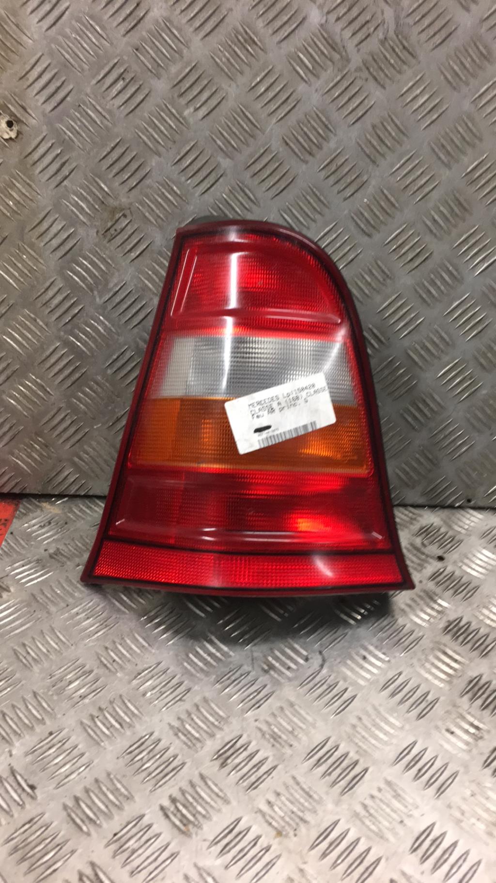 Fanale posteriore principale sinistro (luci) MERCEDES CLASSE A 168 PHASE 1 Diésel - 1