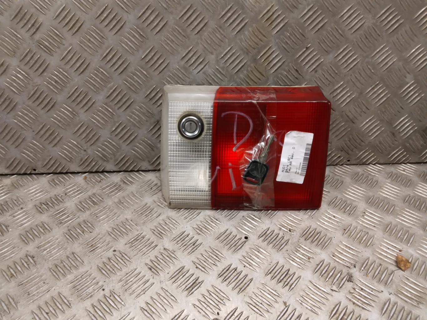 Feu arriere secondaire droit (feux) AUDI 80 3 AVANT PHASE 2 BREAK Essence - 1