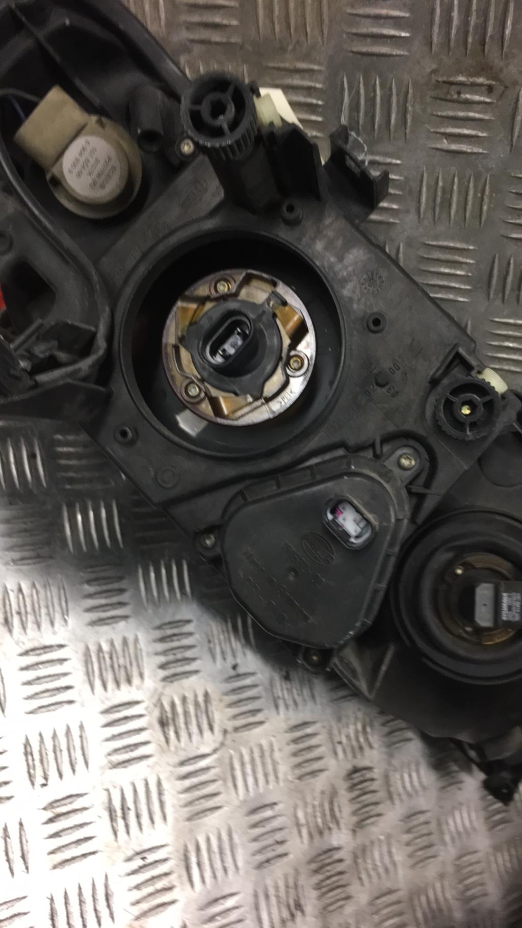 Gruppo ottico anteriore principale sinistro (luci)(faro) BMW X5 E53 Diésel - 1