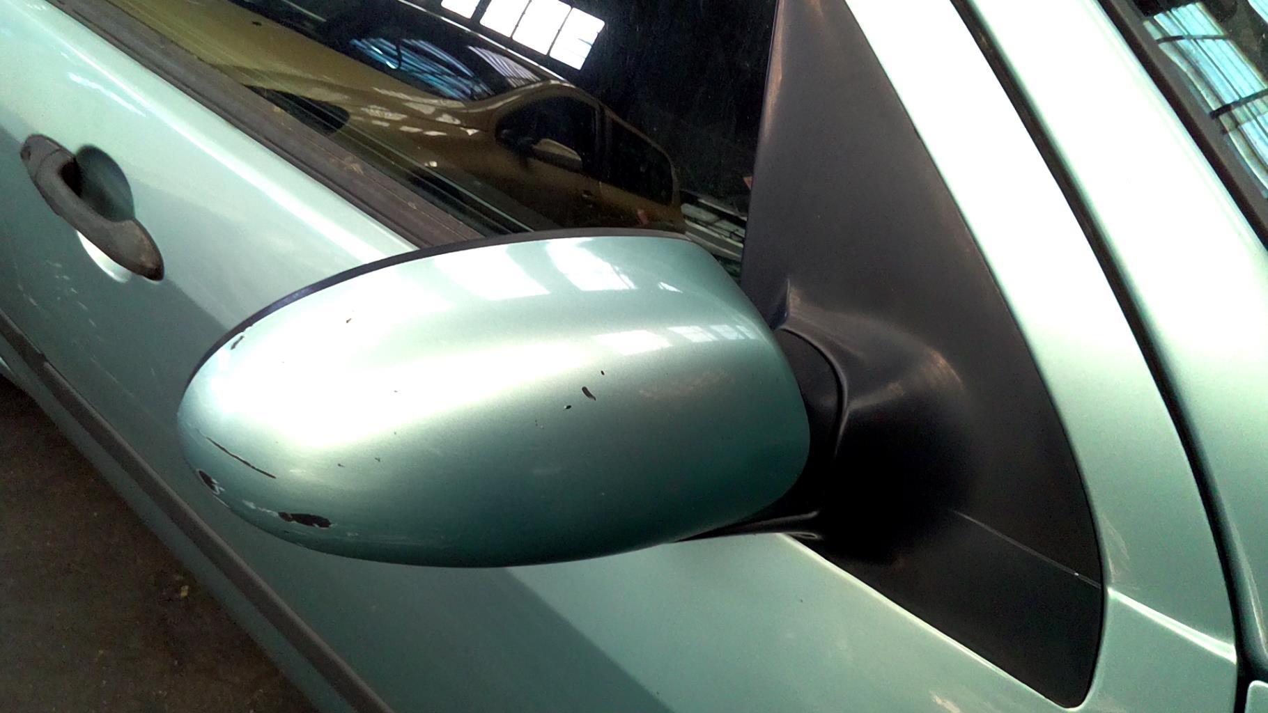 Retrovisor derecho FORD FOCUS 1 BREAK Gasolina - 1