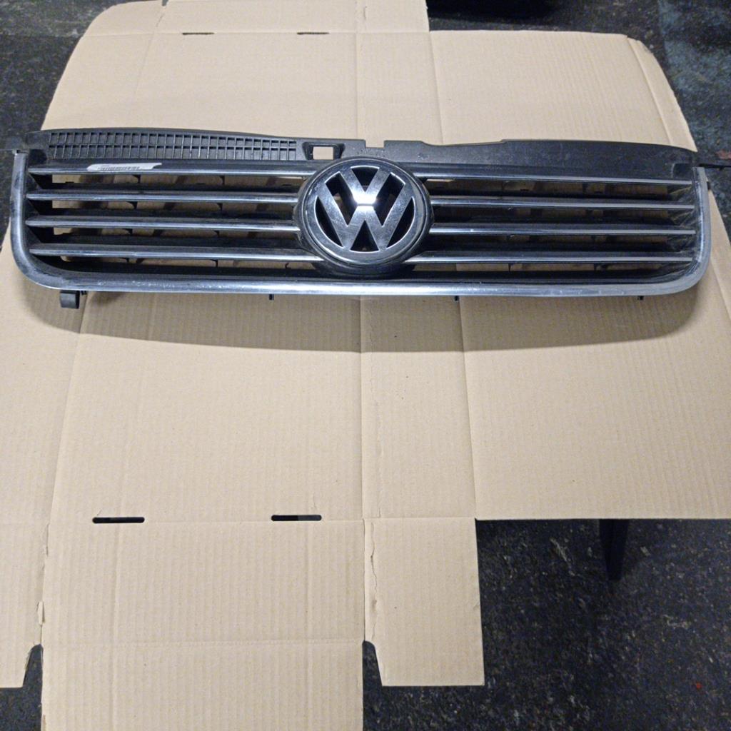 Calandre VOLKSWAGEN PASSAT 4 PHASE 2 Diesel - 1