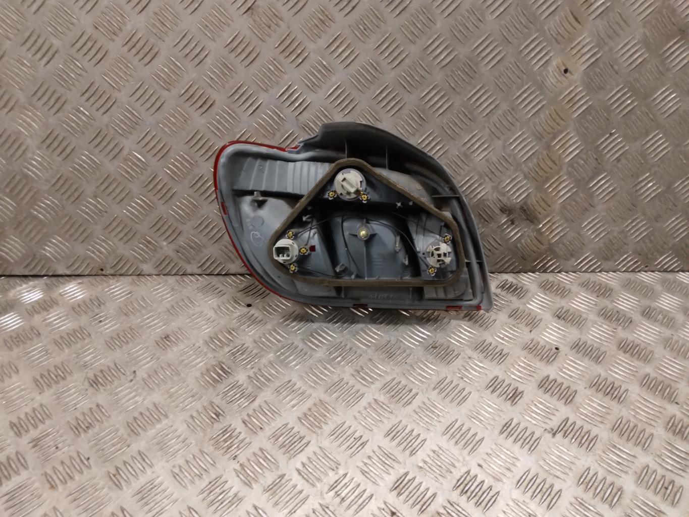 Fanale posteriore principale destro (luci) TOYOTA YARIS 1 PHASE 1 Gasolina - 1