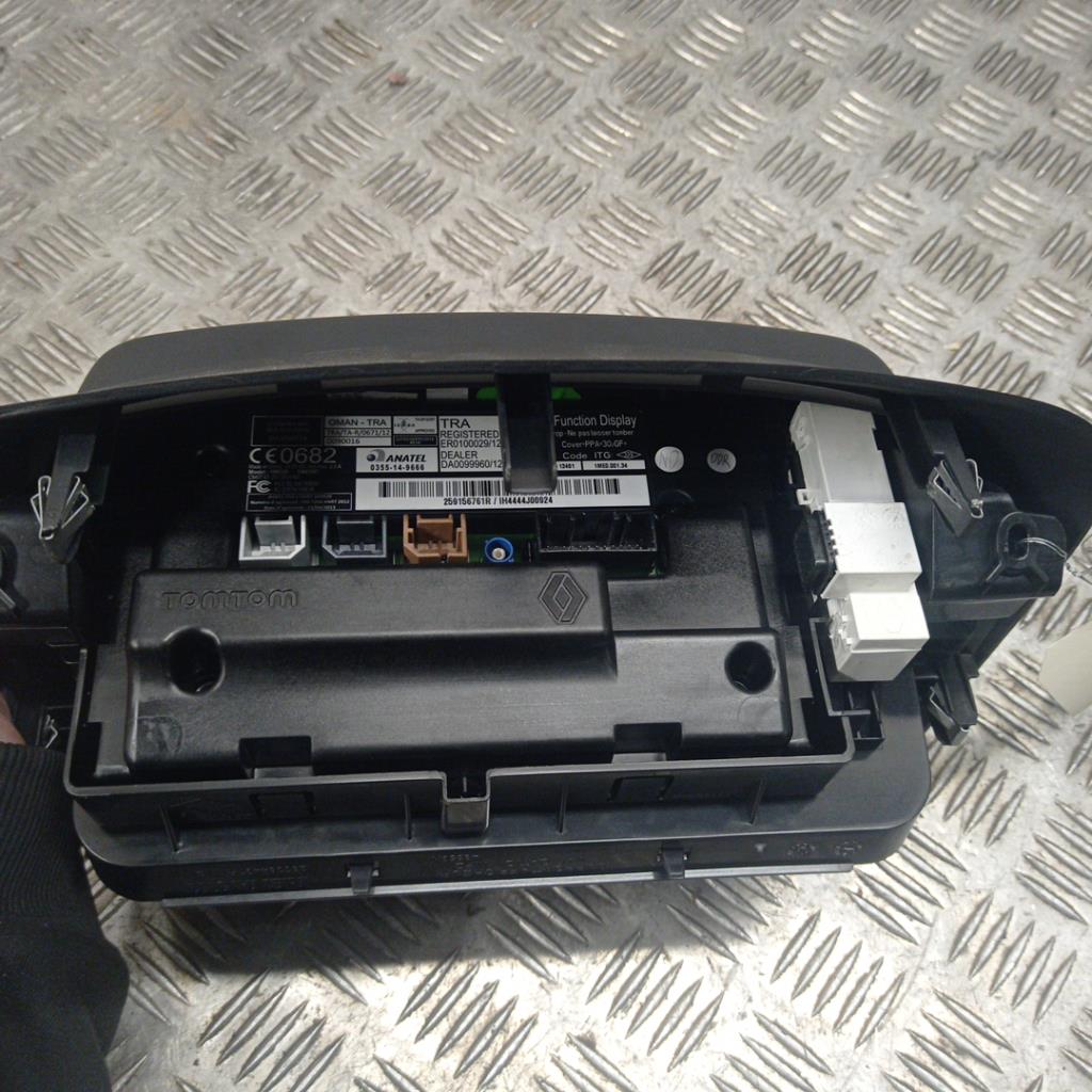 Ecran GPS RENAULT MEGANE 3 PHASE 2 BREAK Diesel - 1