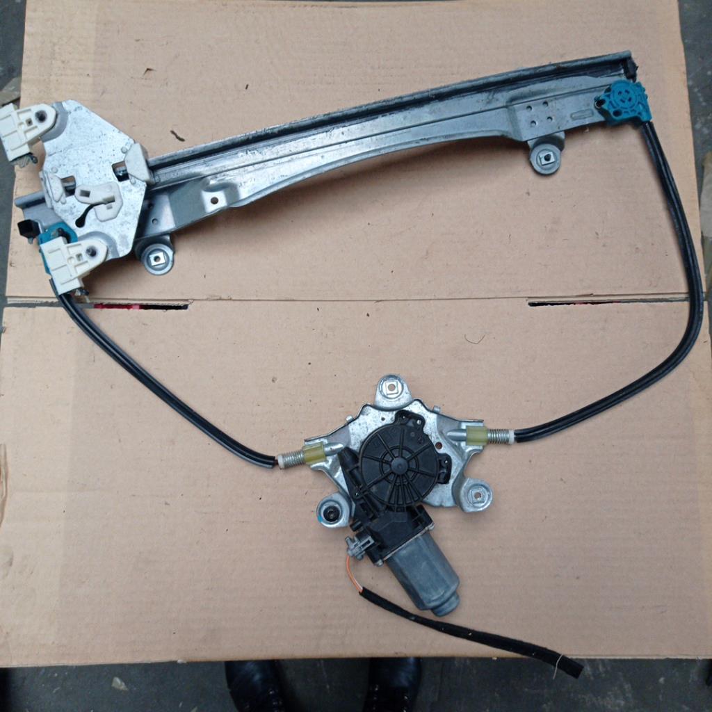Leve vitre electrique avant gauche RENAULT TWINGO 2 PHASE 1  - 1