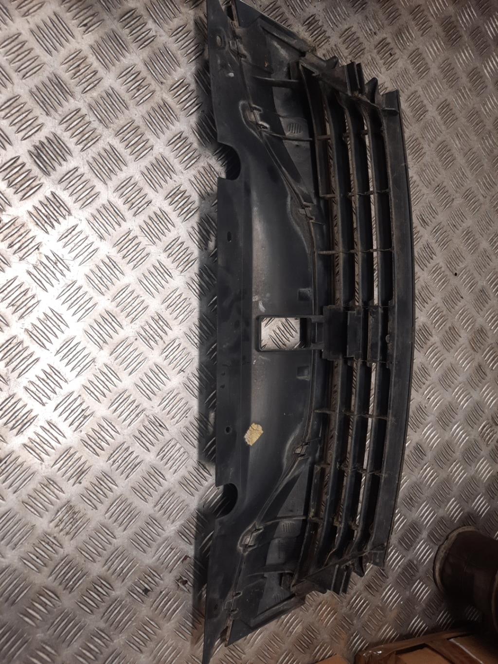 Calandre RENAULT LAGUNA 2 PHASE 1 Essence - 1