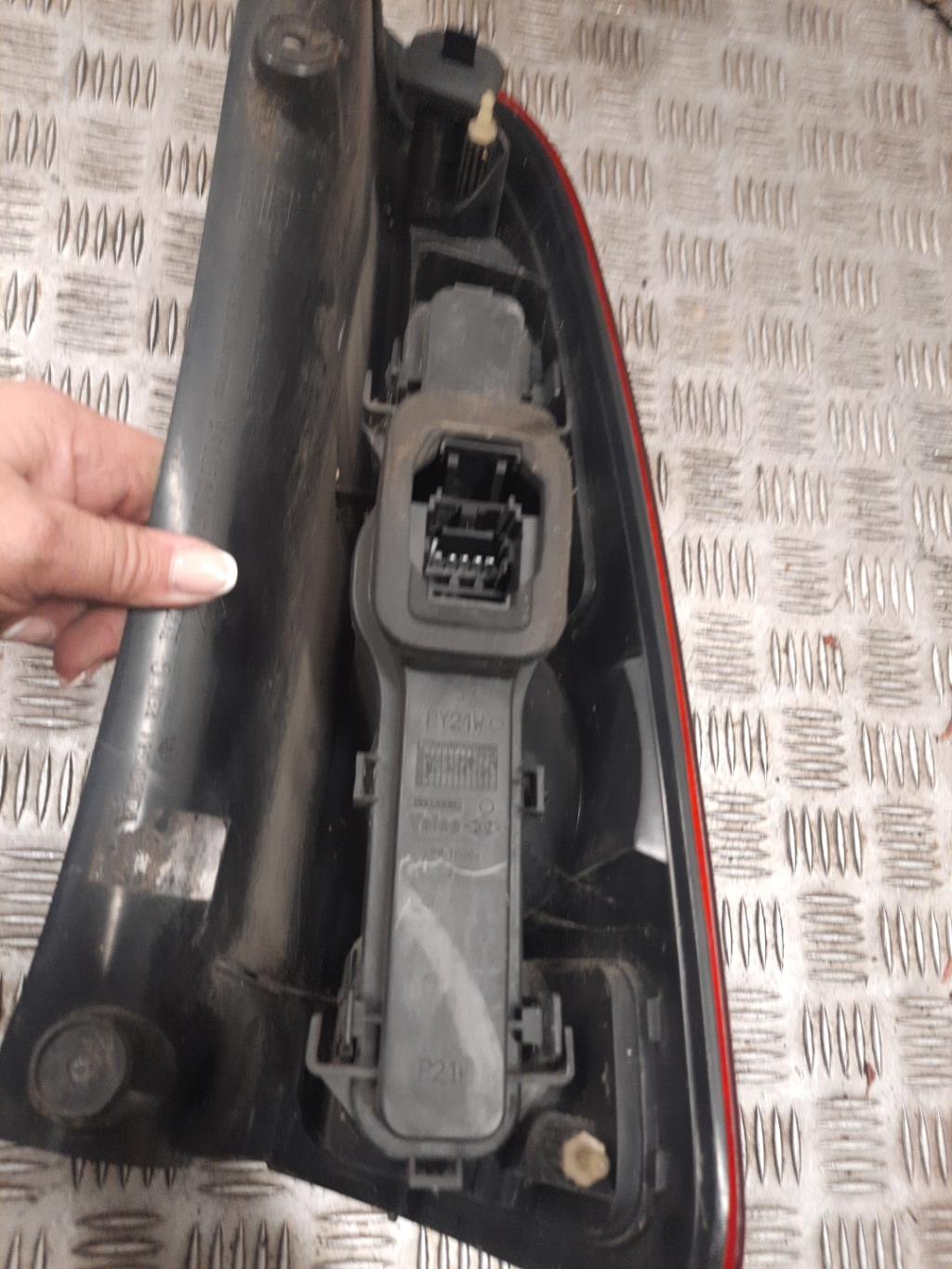 Fanale posteriore principale sinistro (luci) RENAULT GRAND ESPACE 4 PHASE 1 Diésel - 1