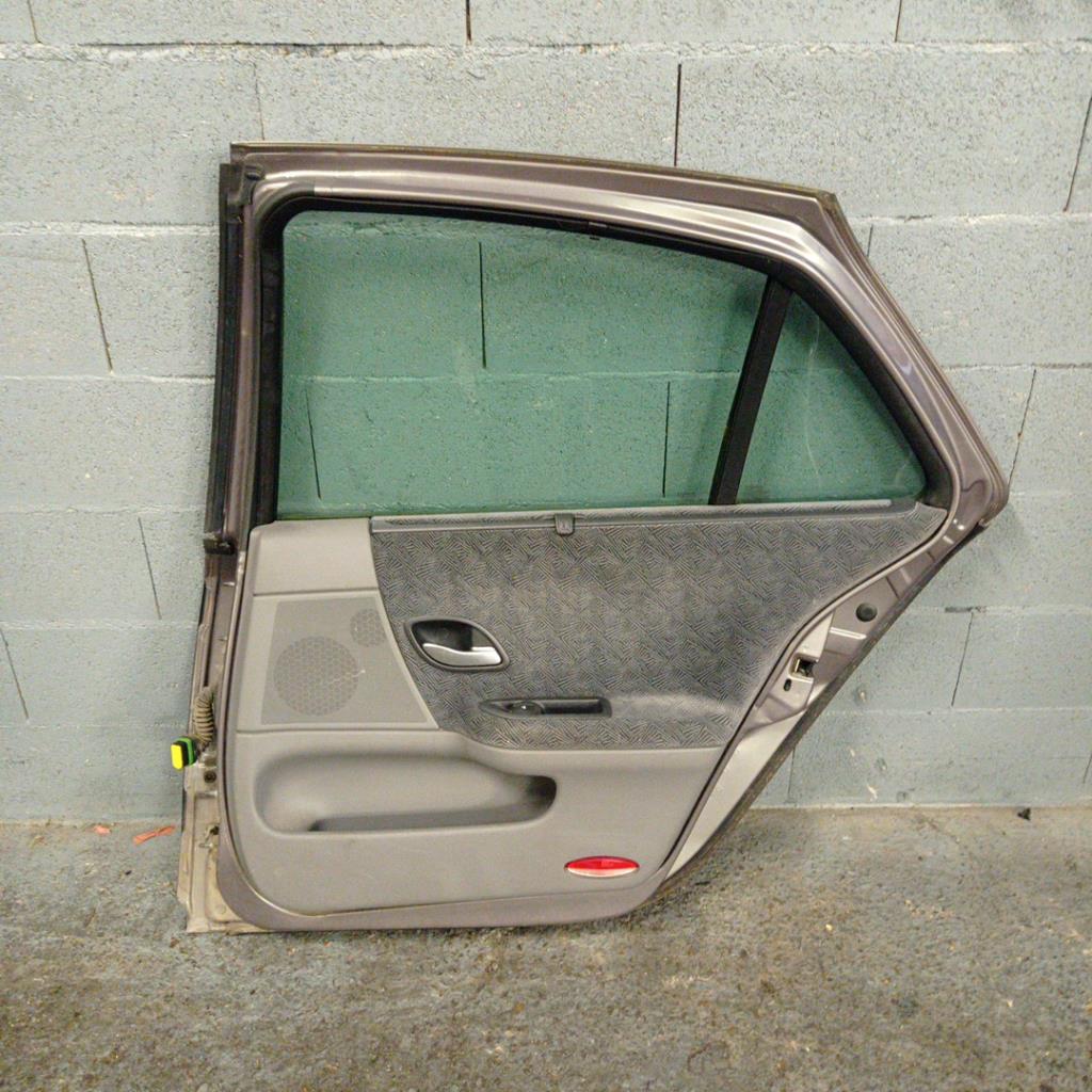 Porte arriere droit RENAULT LAGUNA 2 PHASE 1 Essence - 1