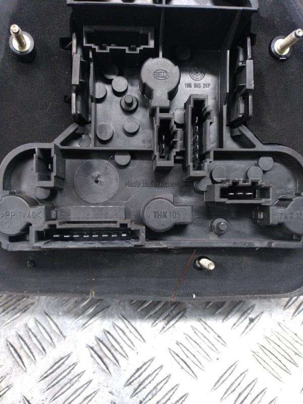 Fanale posteriore principale sinistro (luci) VOLKSWAGEN GOLF 3 Diésel - 1