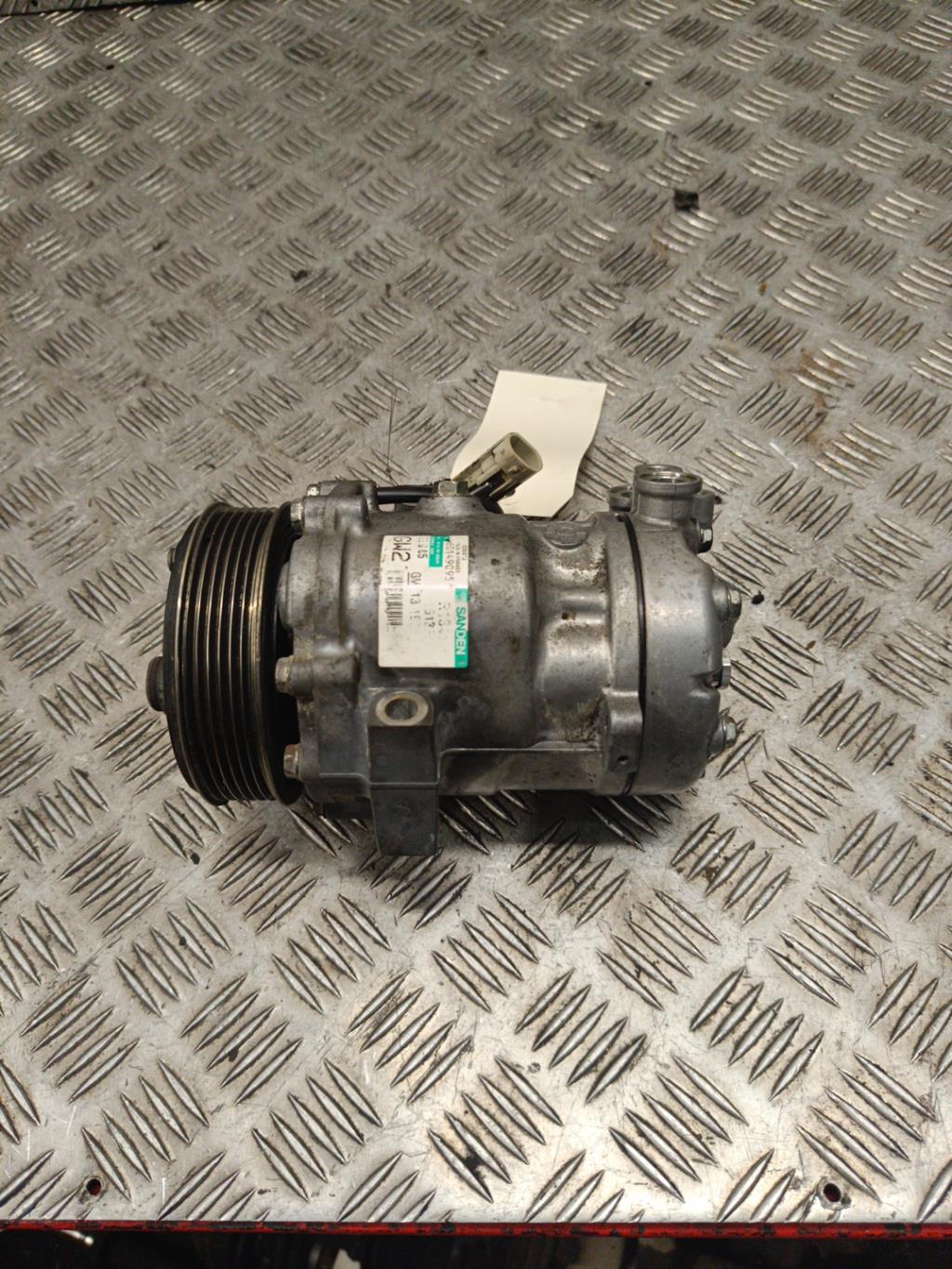 Compresseur clim OPEL MERIVA A PHASE 1 Diesel - 1