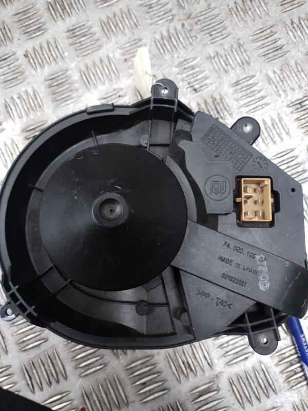 Pulseur d'air AUDI A4 1 AVANT PHASE 2 BREAK Diesel - 1