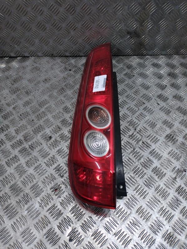Fanale posteriore principale sinistro (luci) FORD FIESTA 5 PHASE 1 Diésel - 1