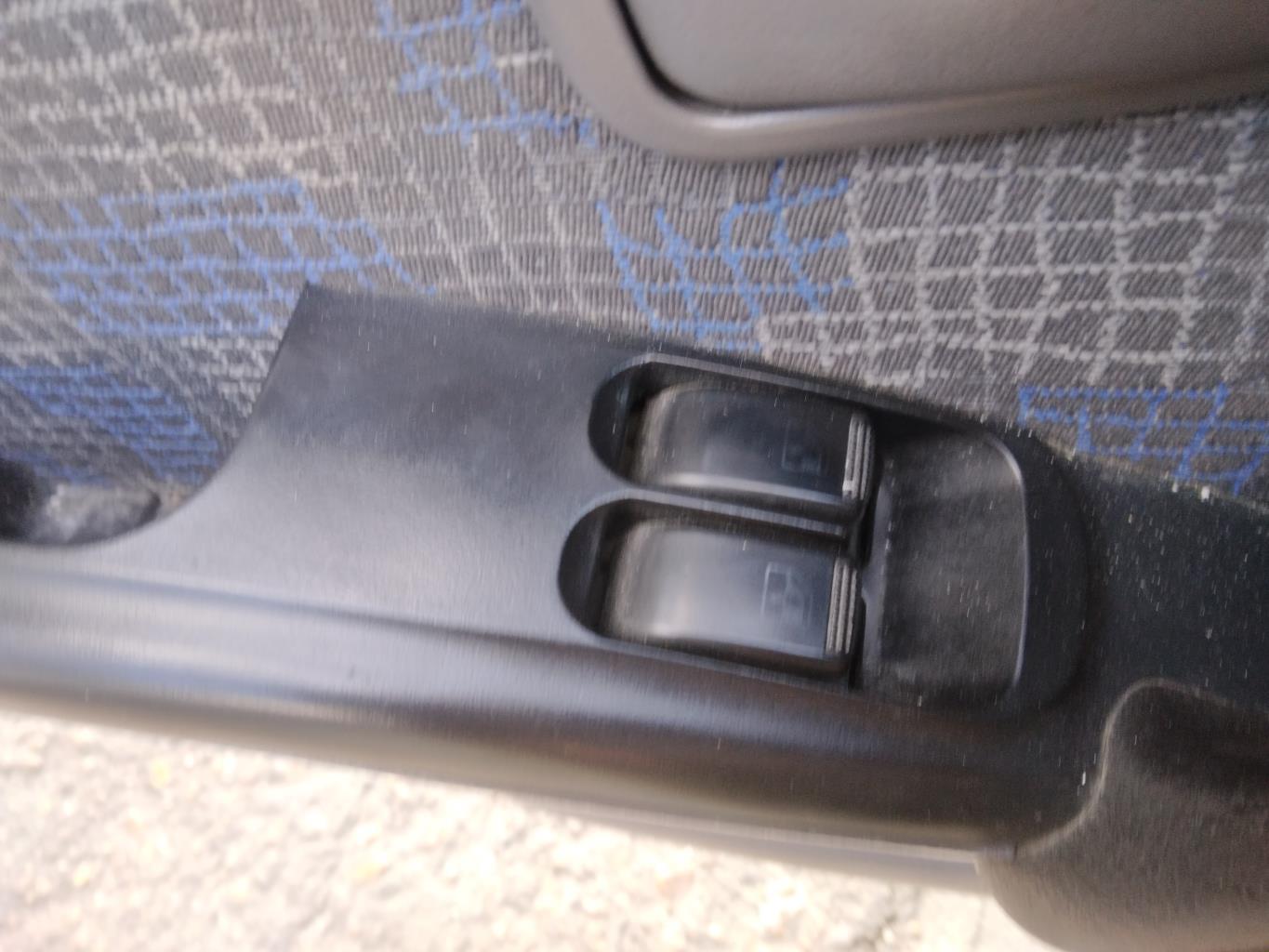 Botón/Interruptor HYUNDAI ATOS 2 PRIME Gasolina - 1