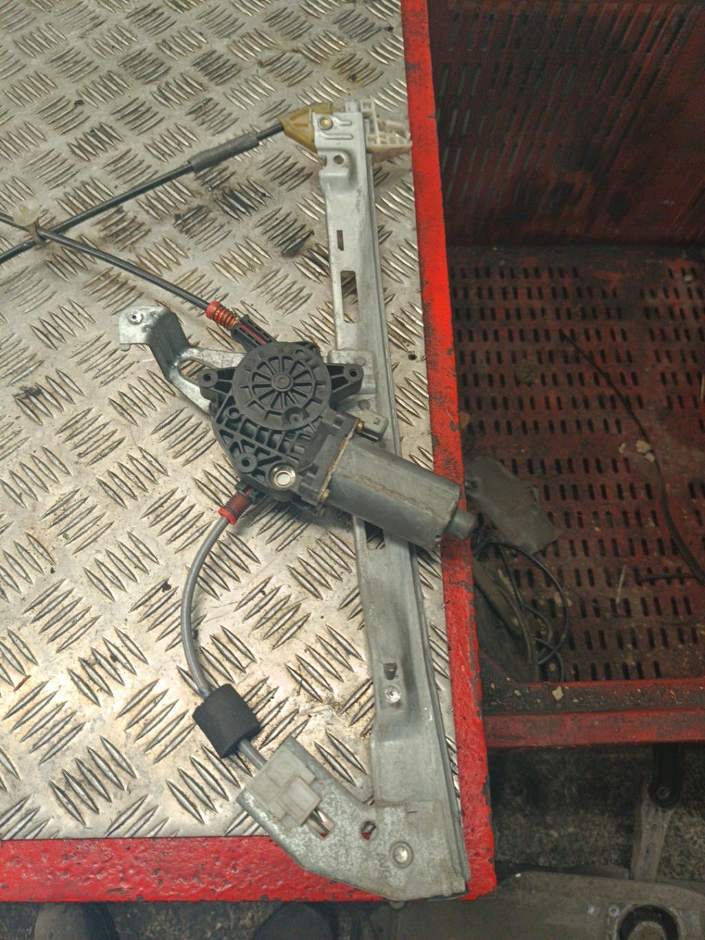 Alzacristalli elettrico anteriore sinistro PEUGEOT 206 PHASE 1 Gasolina - 1