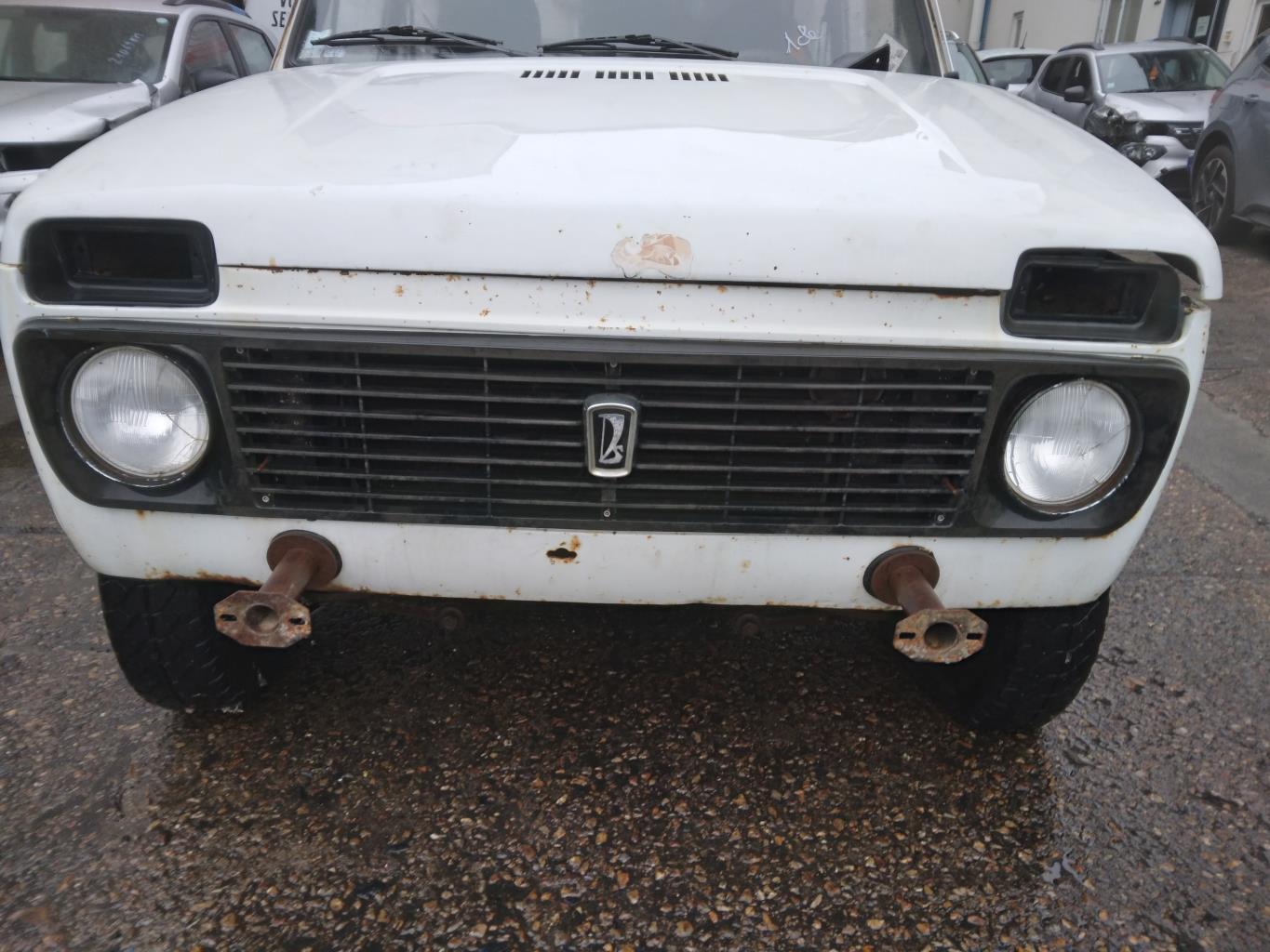 Calandre LADA NIVA PHASE 2 Essence - 1
