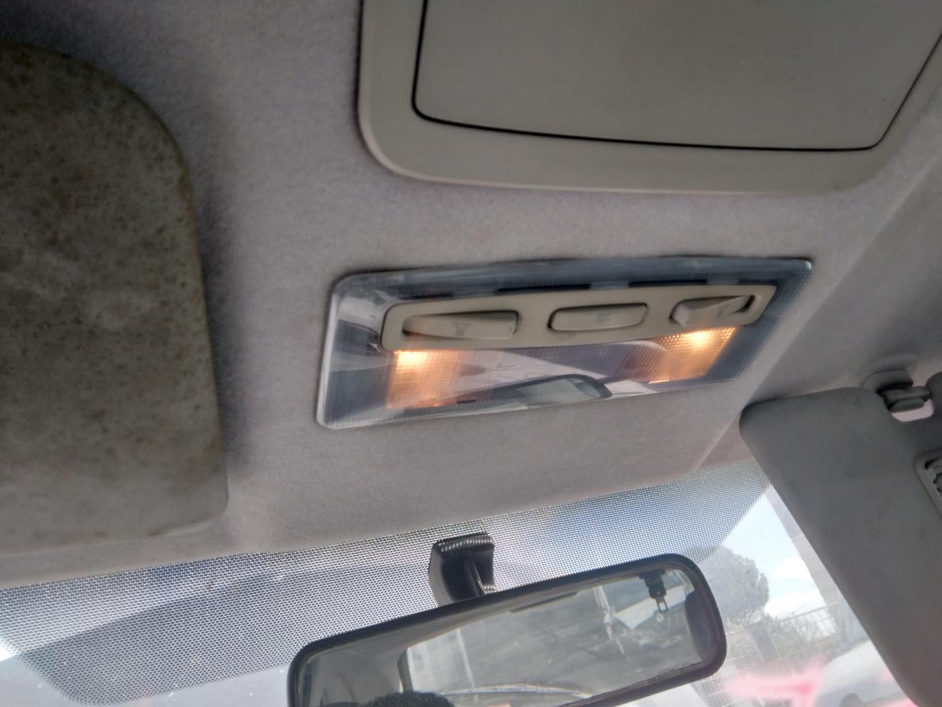 Luce di cortesia NISSAN ALMERA TINO PHASE 1 Diésel - 1
