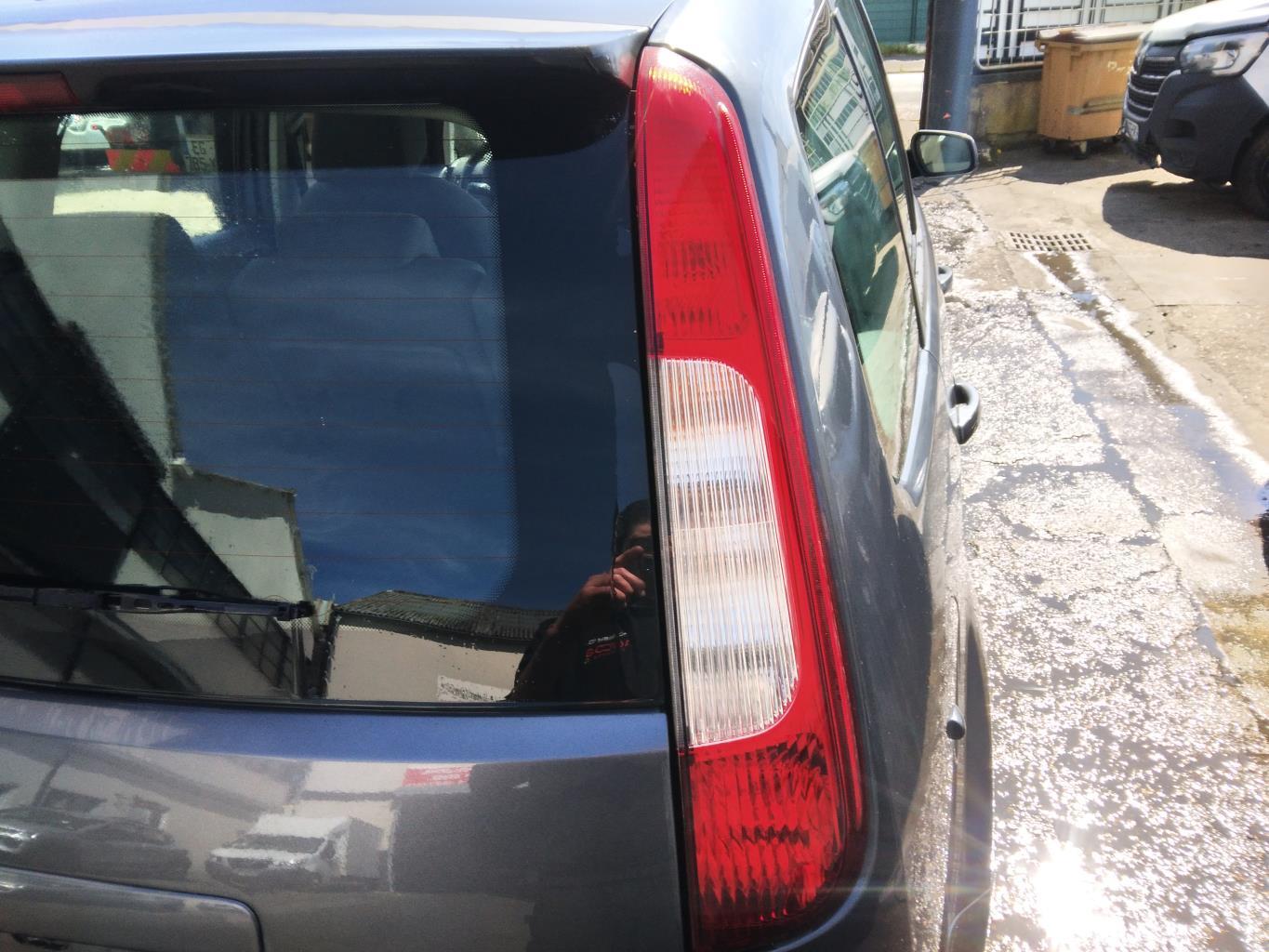 Fanale posteriore principale destro (luci) FORD C-MAX 1 PHASE 1 Diésel - 1