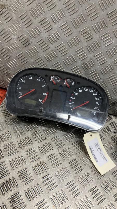 Compteur VOLKSWAGEN GOLF 4 Essence - 1