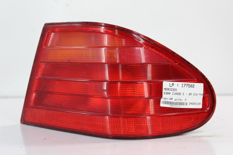 Fanale posteriore principale destro (luci) MERCEDES CLASSE E 210 PHASE 1 Diésel - 1