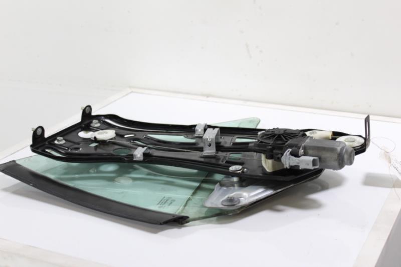 Image Leve vitre electrique arriere droit - PEUGEOT 207