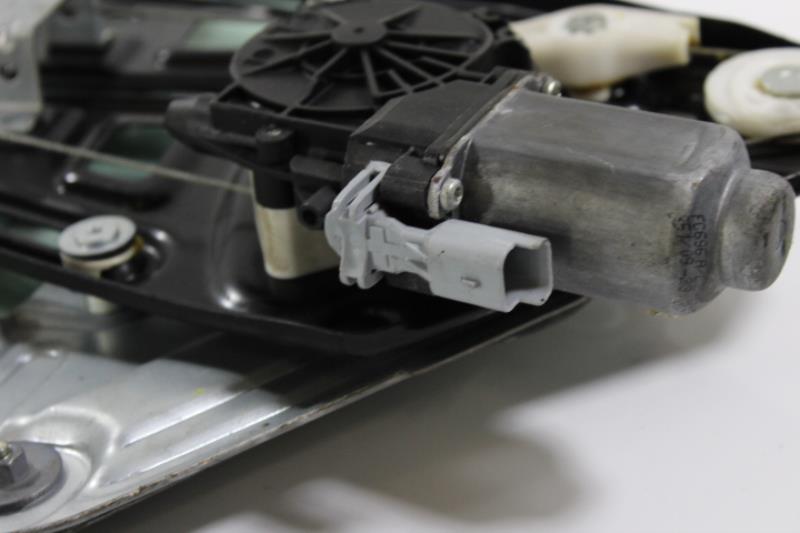 Image Leve vitre electrique arriere droit - PEUGEOT 207