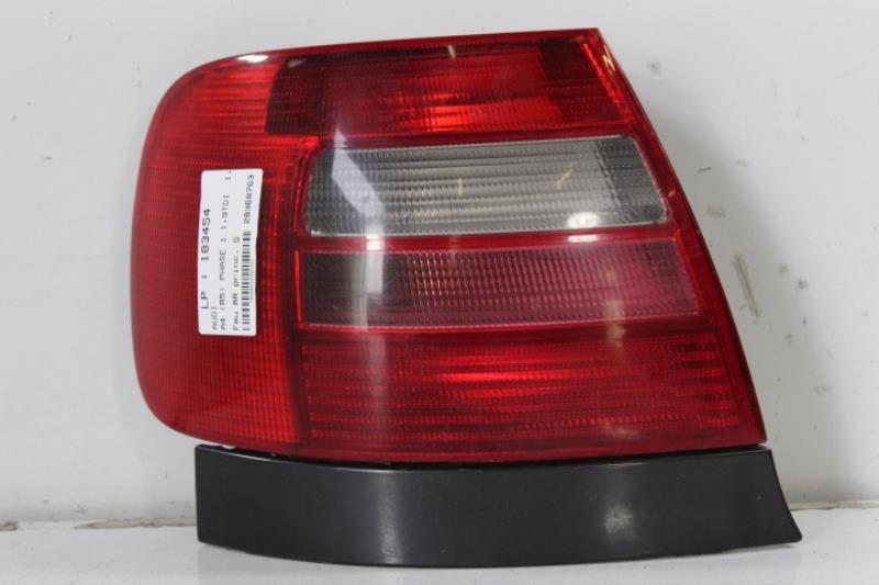 Fanale posteriore principale sinistro (luci) AUDI A4 1 PHASE 1 Diésel - 1