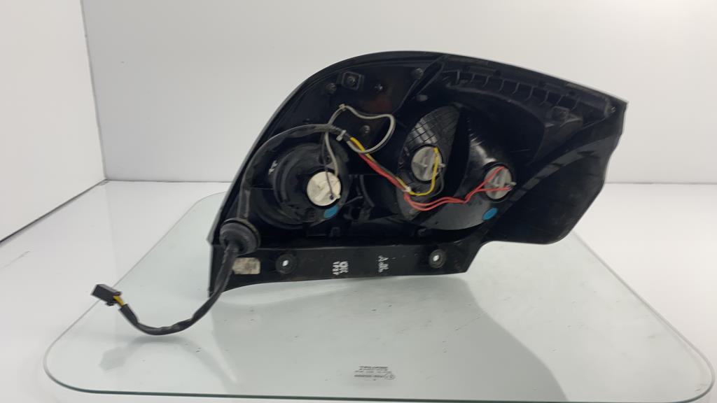 Fanale posteriore principale destro (luci) CHEVROLET AVEO 2 Gasolina - 1