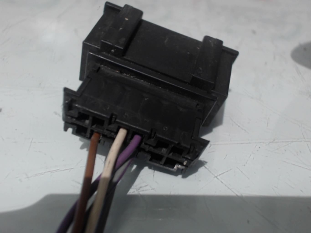 Retrovisor derecho VOLKSWAGEN BORA BREAK Diésel - 1