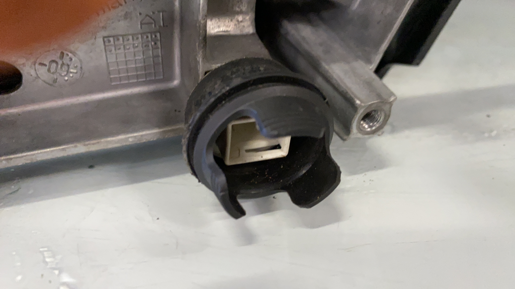 Retrovisor derecho BMW SERIE 1 E87 PHASE 2 Diésel - 1