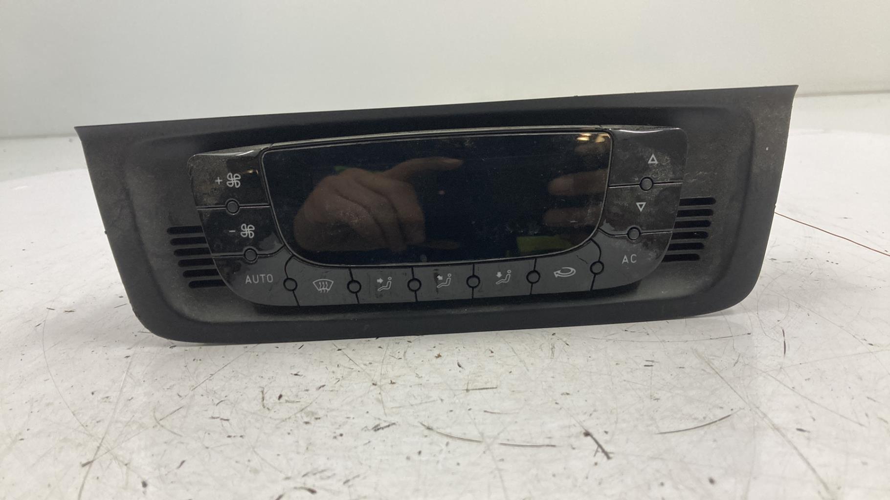 Commande chauffage SEAT IBIZA 4 ST PHASE 1 BREAK Diesel - 1