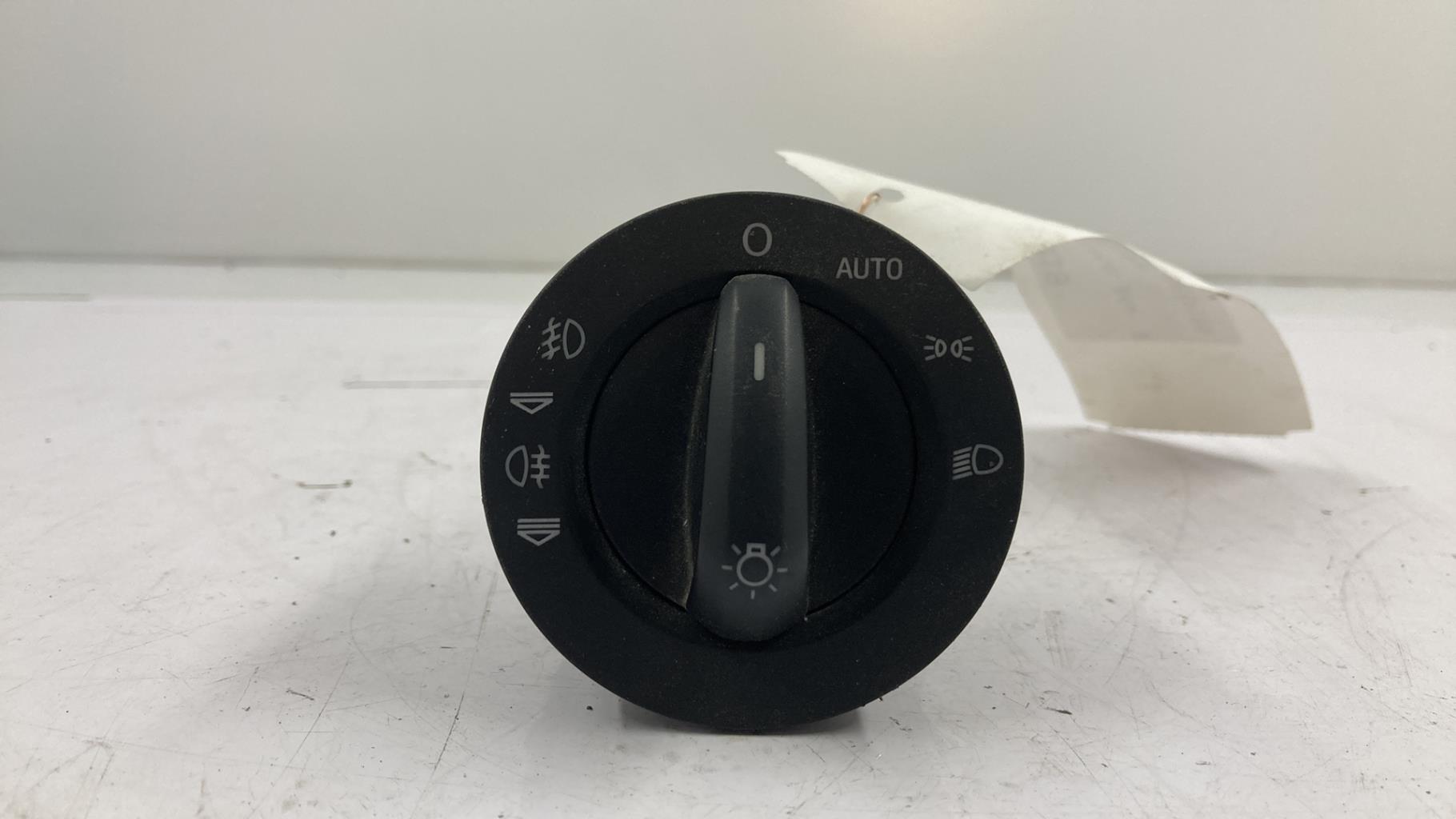 Commande de phare AUDI A6 3 PHASE 1 Diesel - 1