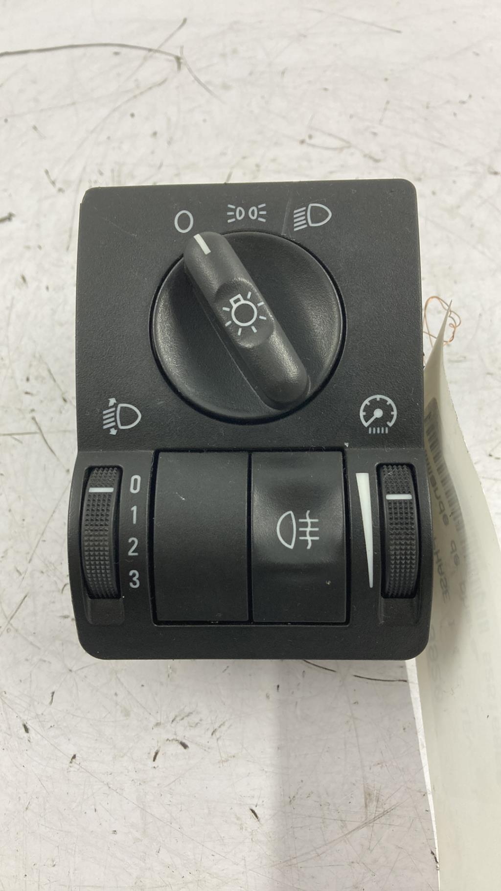 Commande de phare OPEL CORSA C PHASE 1 Essence - 1