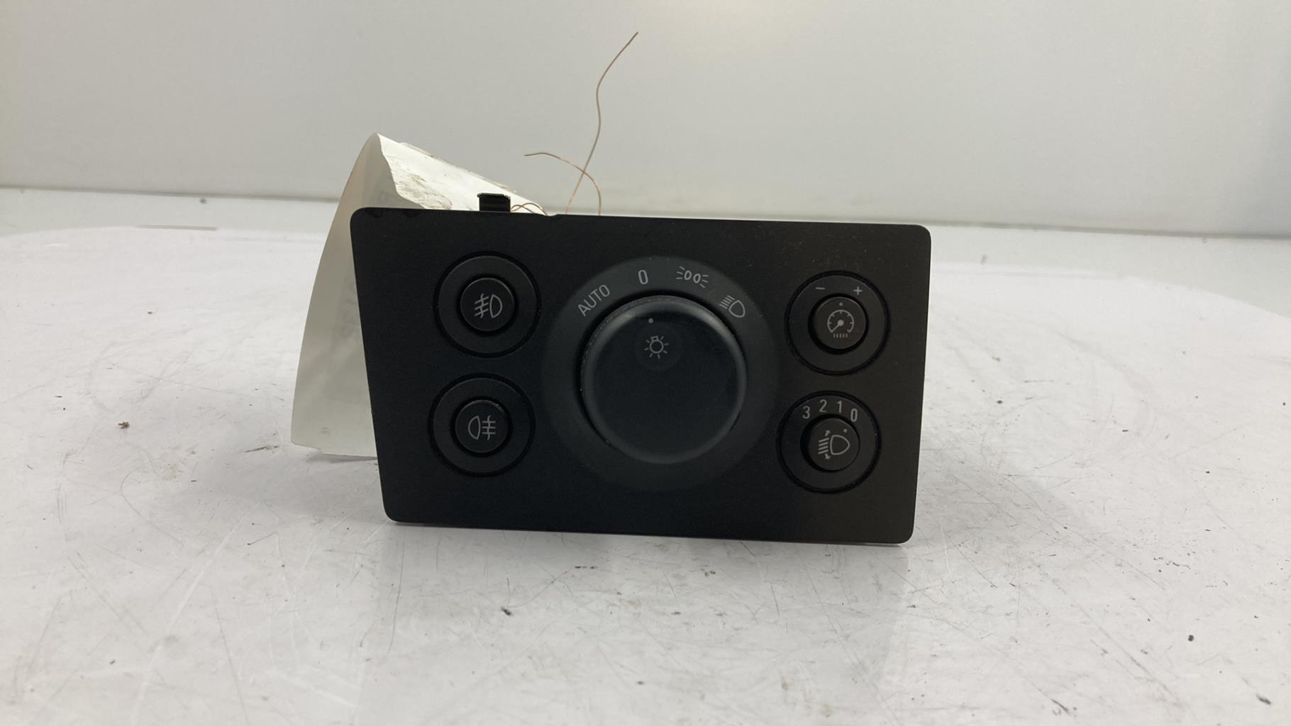 Commande de phare OPEL ZAFIRA B PHASE 2  - 1