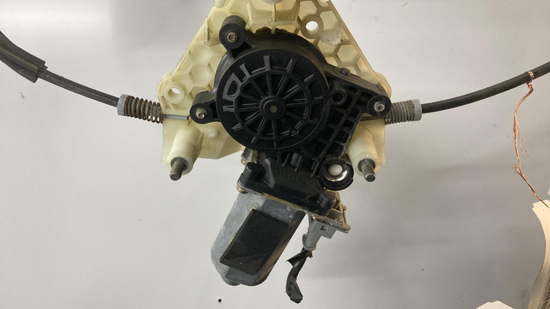 Alzacristalli elettrico posteriore destro PEUGEOT 406 PHASE 2 BREAK Diésel - 1
