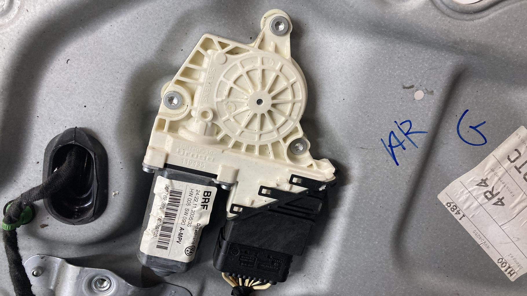 Alzacristalli elettrico posteriore sinistro VOLKSWAGEN TOURAN 1 PHASE 2 Diésel - 1