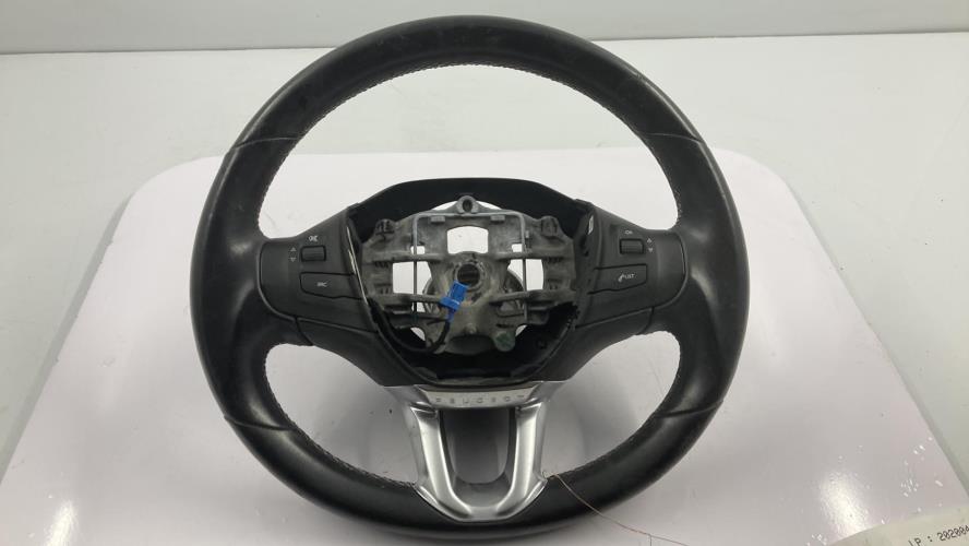 Image Volant - PEUGEOT 2008