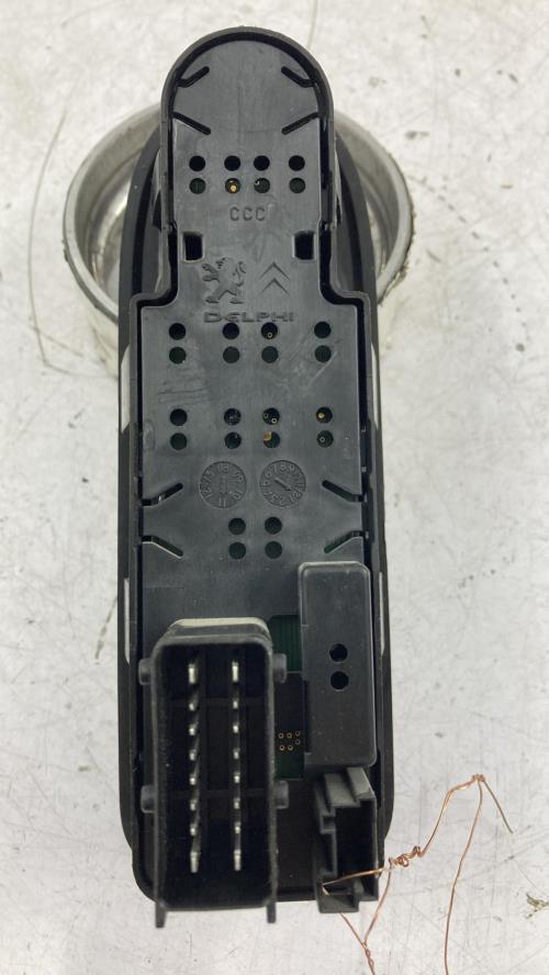 Image Interrupteur de leve vitre - CITROEN C3 2