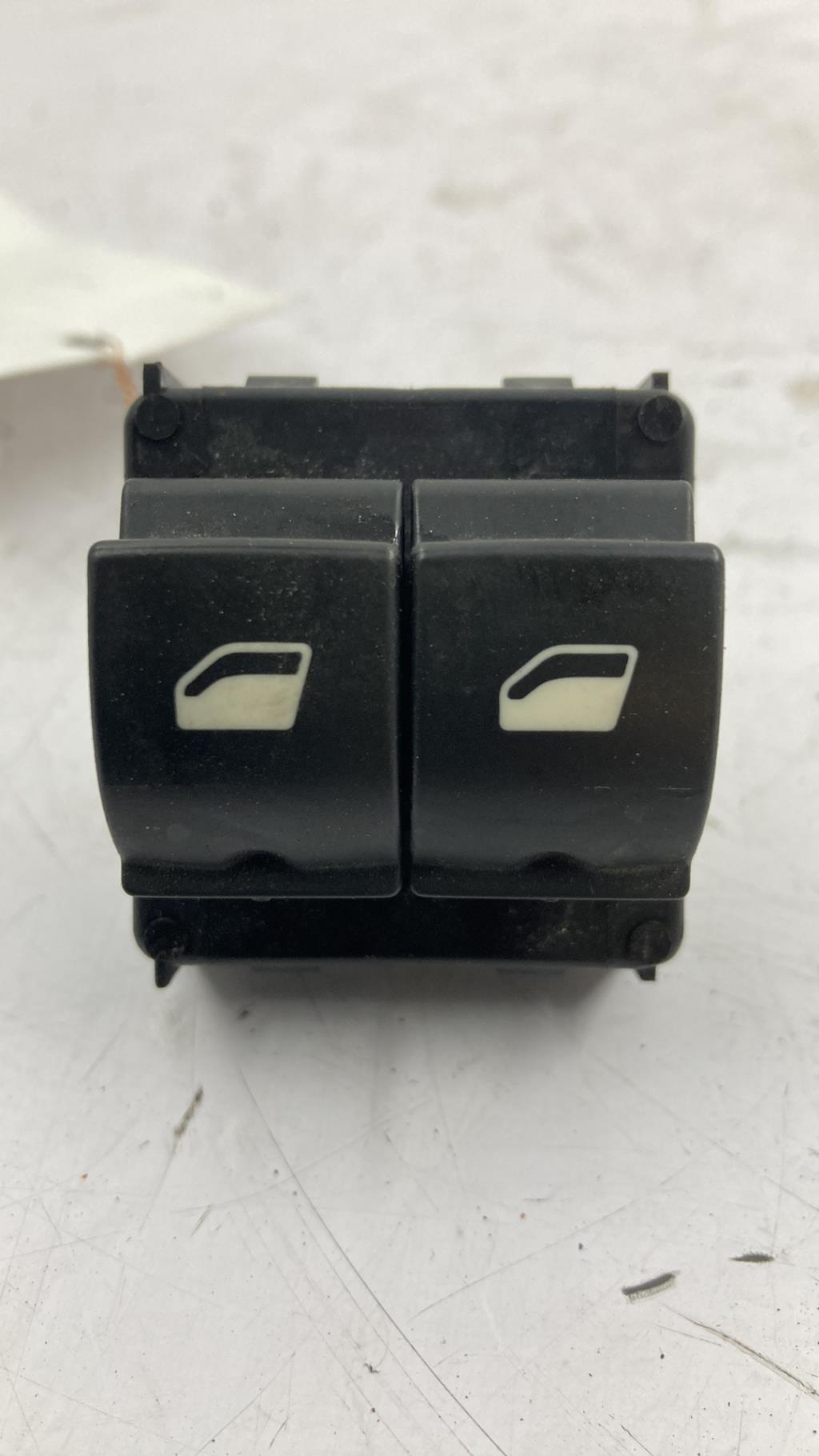 Interruttore alzacristalli CITROEN C4 CACTUS Diésel - 1