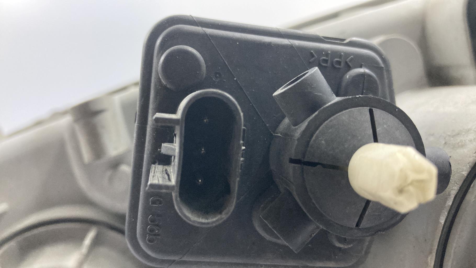 Gruppo ottico anteriore principale destro (luci)(faro) HYUNDAI TRAJET Diésel - 1