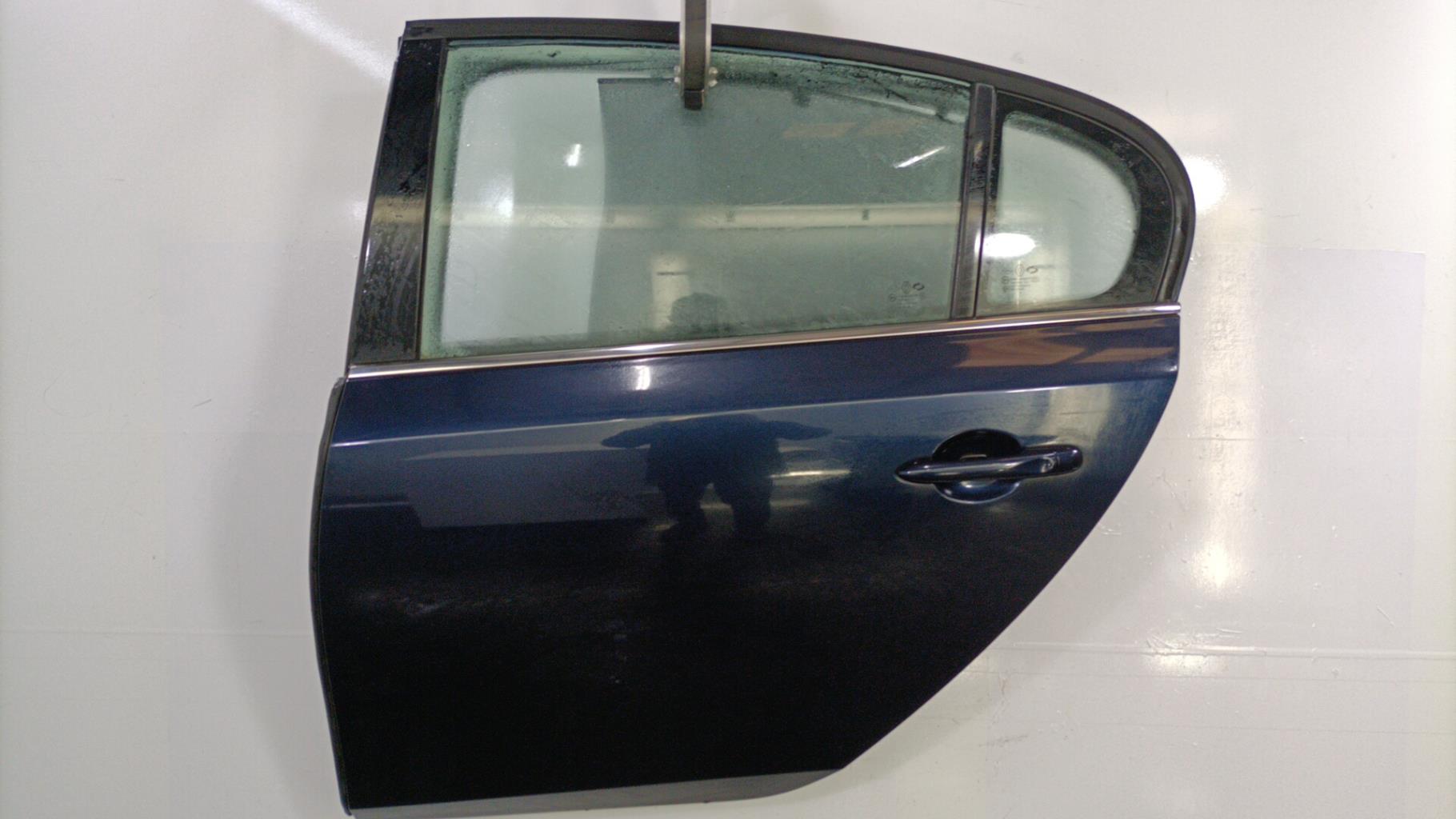 Puerta trasera izquierda RENAULT LATITUDE Diésel - 1