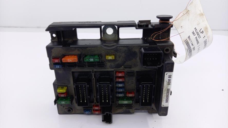 Image Boitier servitude moteur (BSM) - PEUGEOT 307