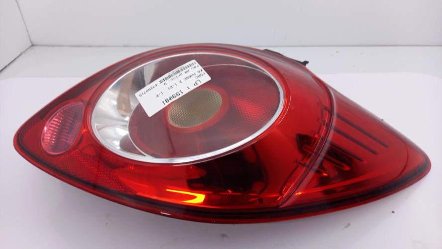 Image Feu arriere principal droit (feux) - FORD KA