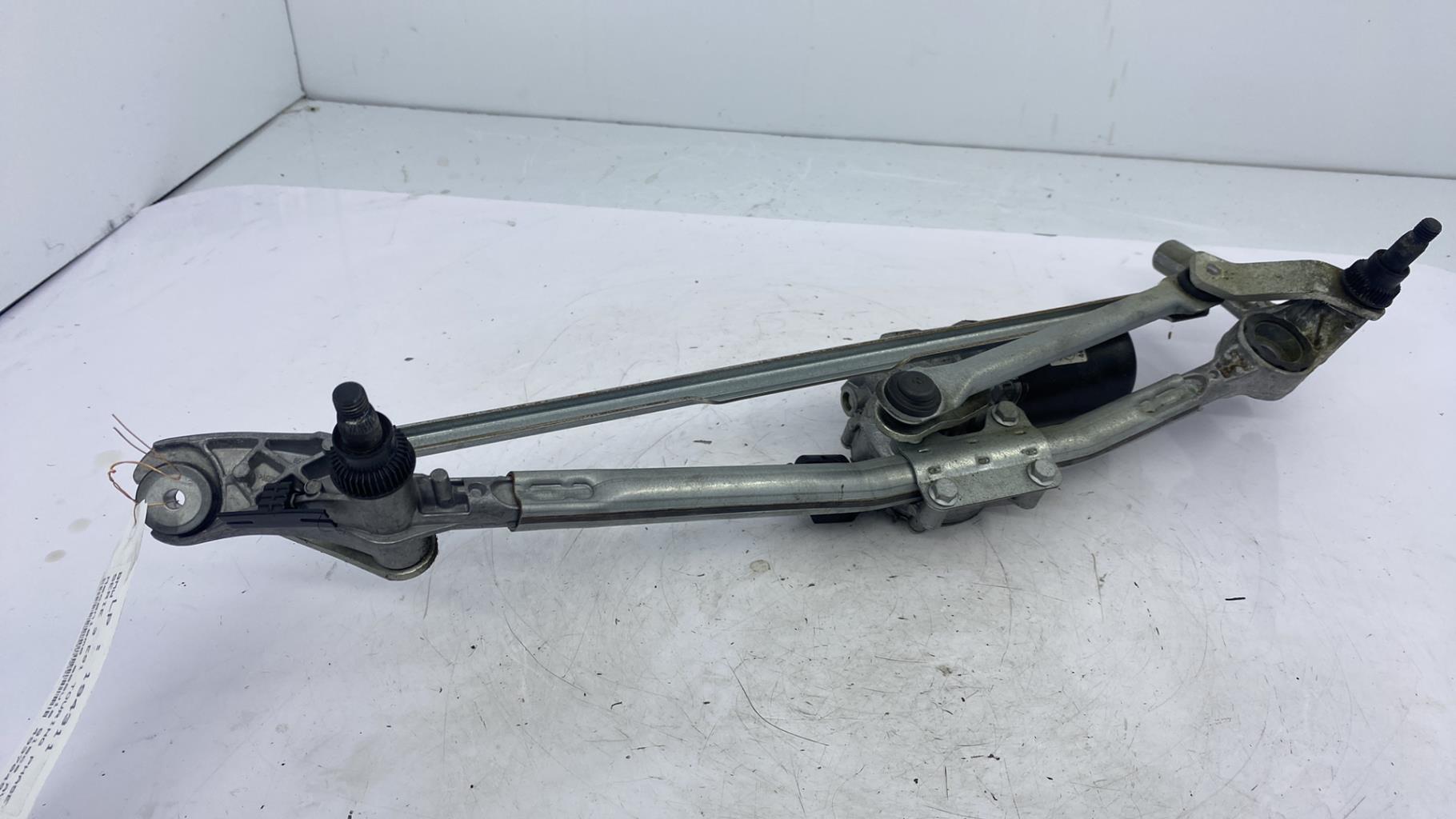 Motore tergicristallo anteriore BMW SERIE 3 E91 TOURING PHASE 1 BREAK Diésel - 1