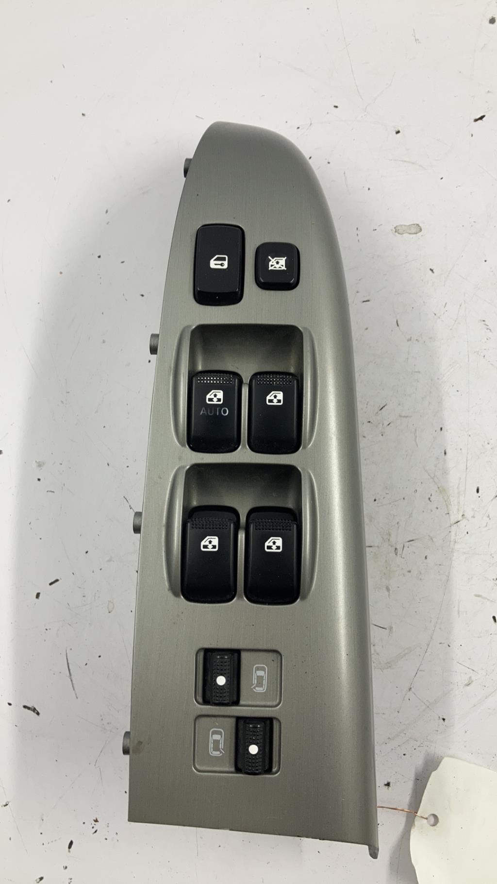 Interruptor de elevalunas KIA CARNIVAL 2 Diésel - 1